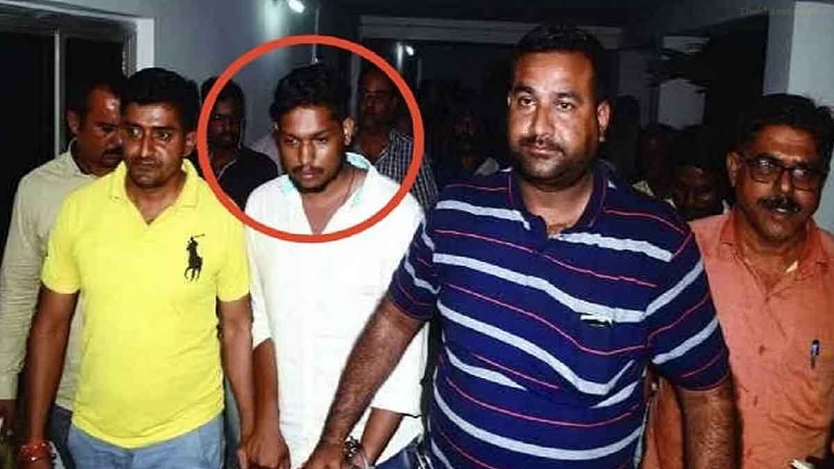 Shiva Coaching Center Operator