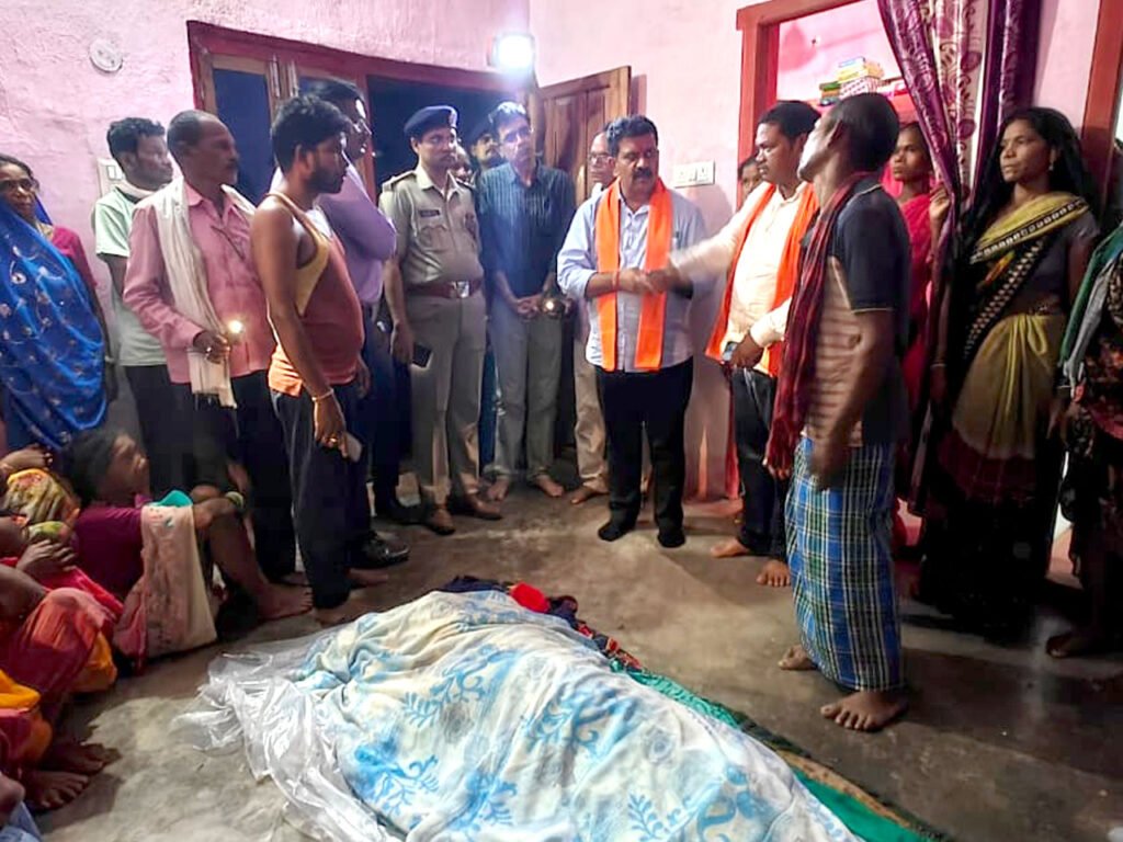 Chhattisgarh Kawardha road accident