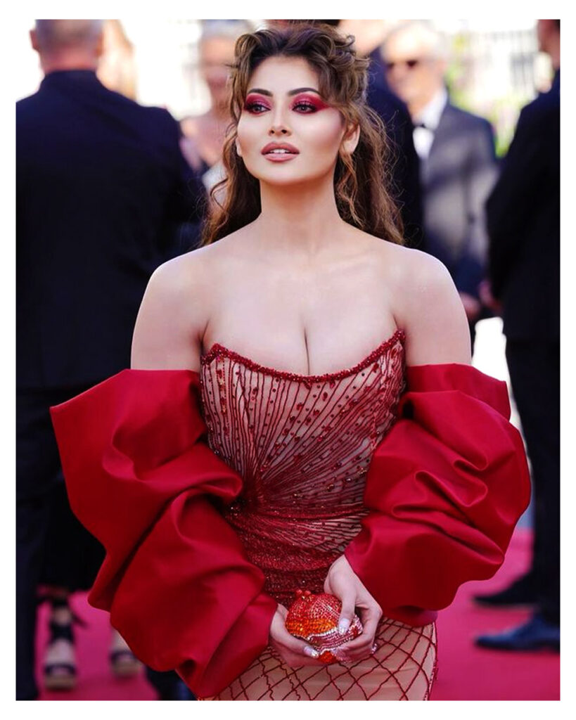 Urvashi Rautela on red carpet Urvashi Rautela on red carpet