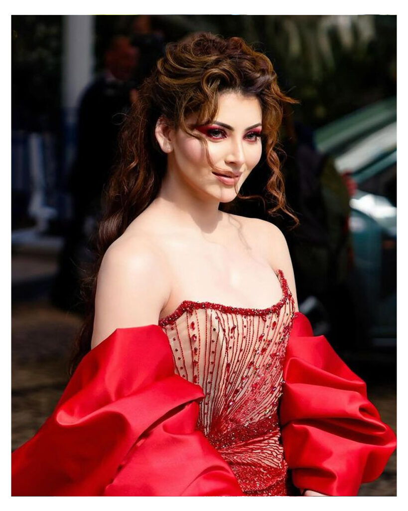 urvashi rautela Cannes 2024 look urvashi rautela Cannes 2024 look