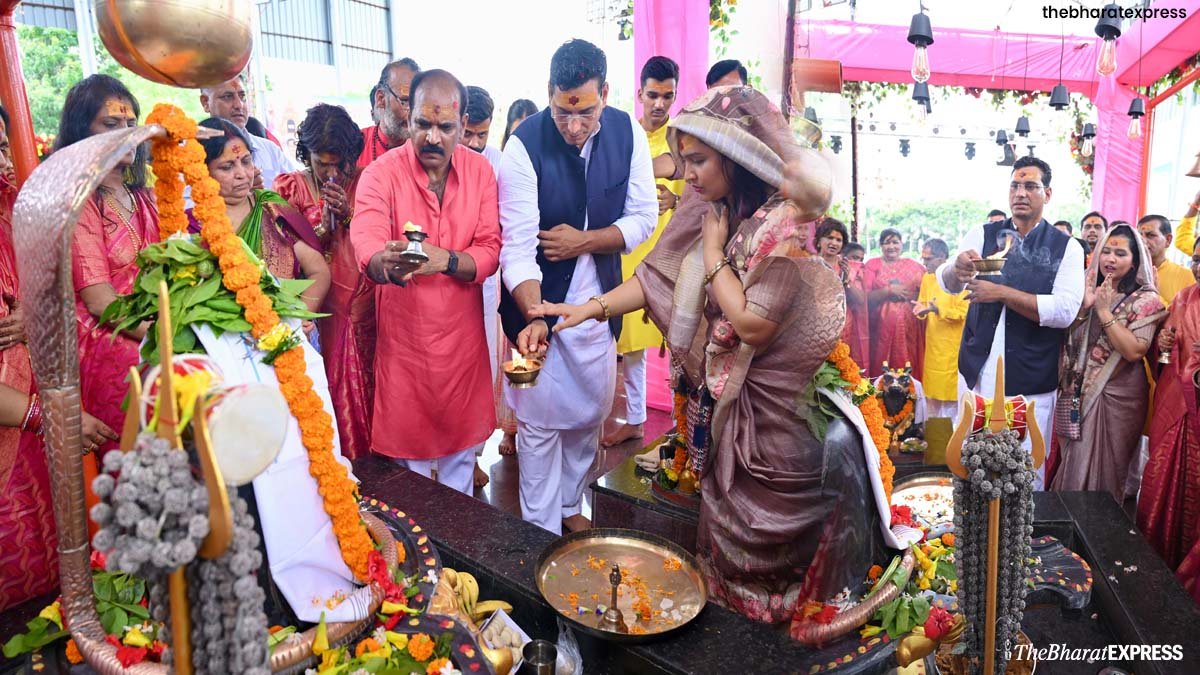 MLA Devendra Yadav Shiva Maha Aarti