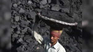 Coal India Wage Hike: ठेका श्रमिकों की दैनिक मजदूरी बढ़ी, 35 हजार SECL श्रमिकों को मिलेगा फायदा